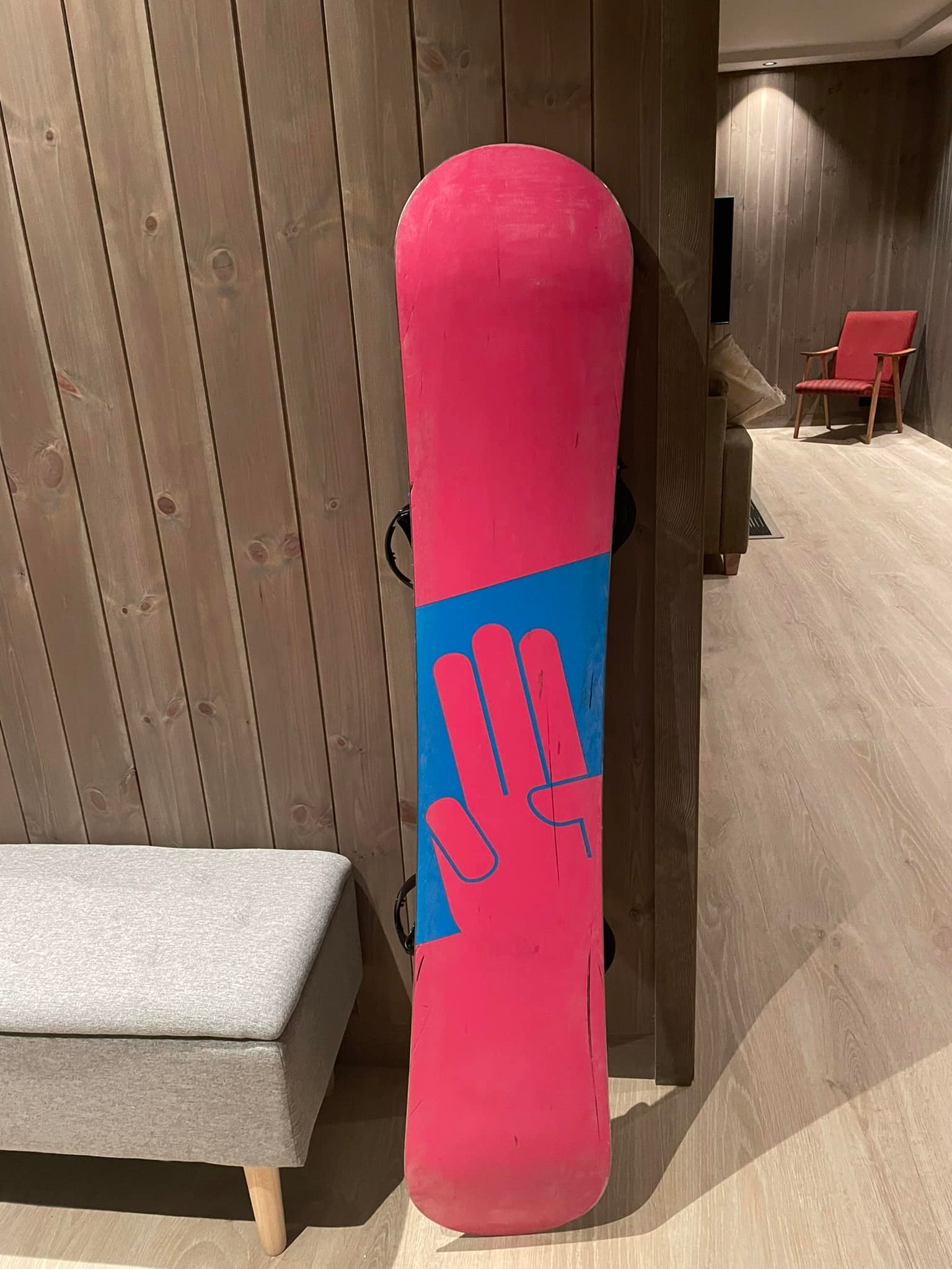 Bataleon Distortia 143 cm to sell. It has been used a lot, 5 