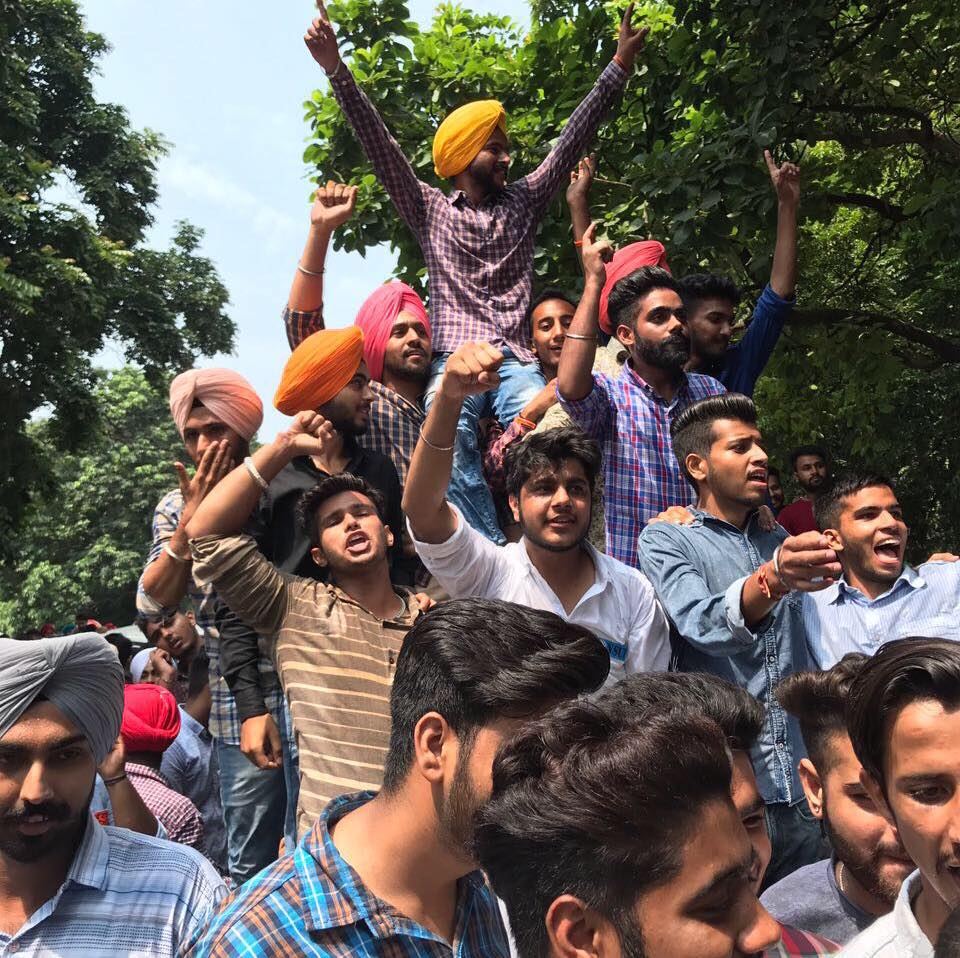 Nitin - ਹੋਣਾ ਚਾਹੀਦਾ ਏ ਖੂਨ ਵਿੱਚ ਜਜ਼ਬਾ। ਕੌਈ ਚੀਜ ਔਖੀ ਨਈਂਓ ਇੱਥੇ ਜਿੱਤਣੀ👑 ...