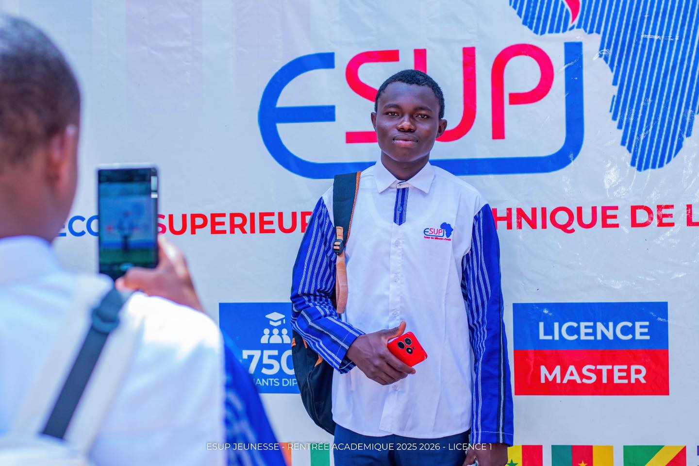 Ecole... - Ecole Supérieure Polytechnique de la Jeunesse