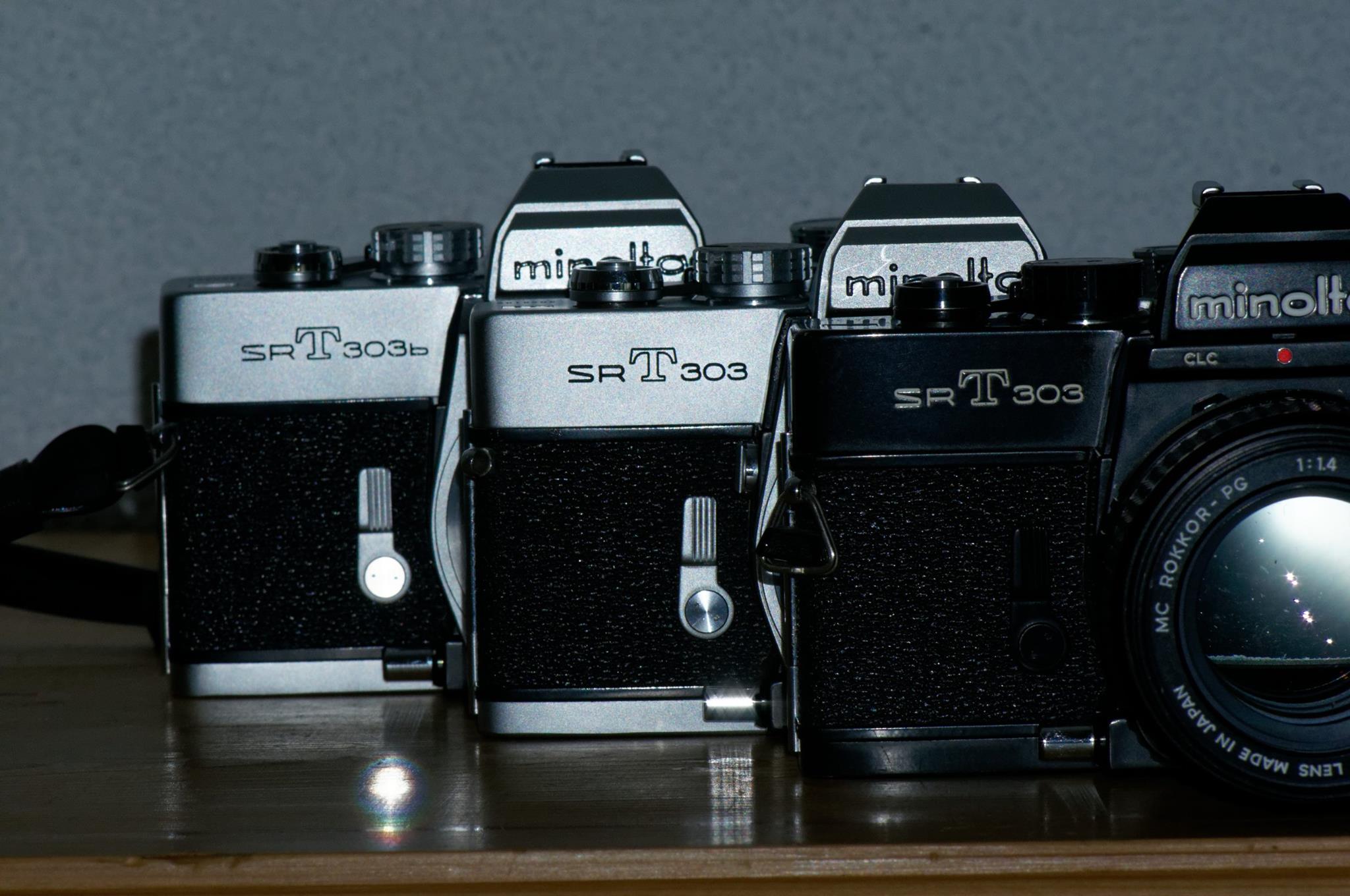 MINOLTA アルファ 303 si/ フラッシュストロボ付 Minolta Alpha 303 SI Super and Sweet S cameras