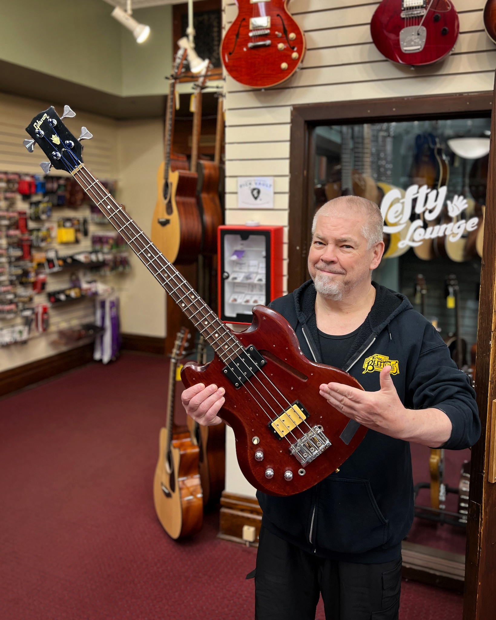 Hey lefties - Frog's got a rare find! This 1969 Gibson EB-0 was