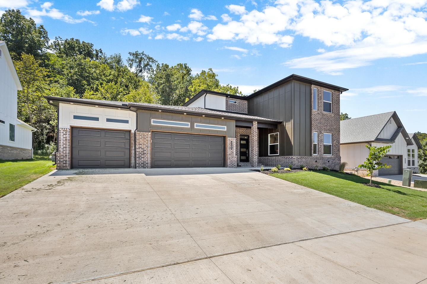 Homes By Roth - 🏡 Welcome to modern luxury living at its...