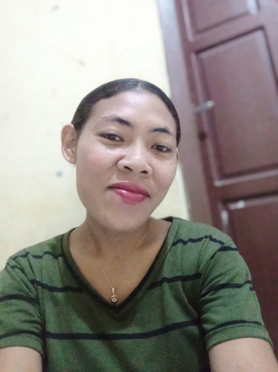 Adhira Sarina