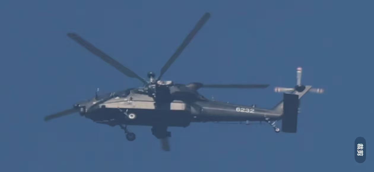 Alleged Photos of China's Heavy Attack Z-21 Helicopter
