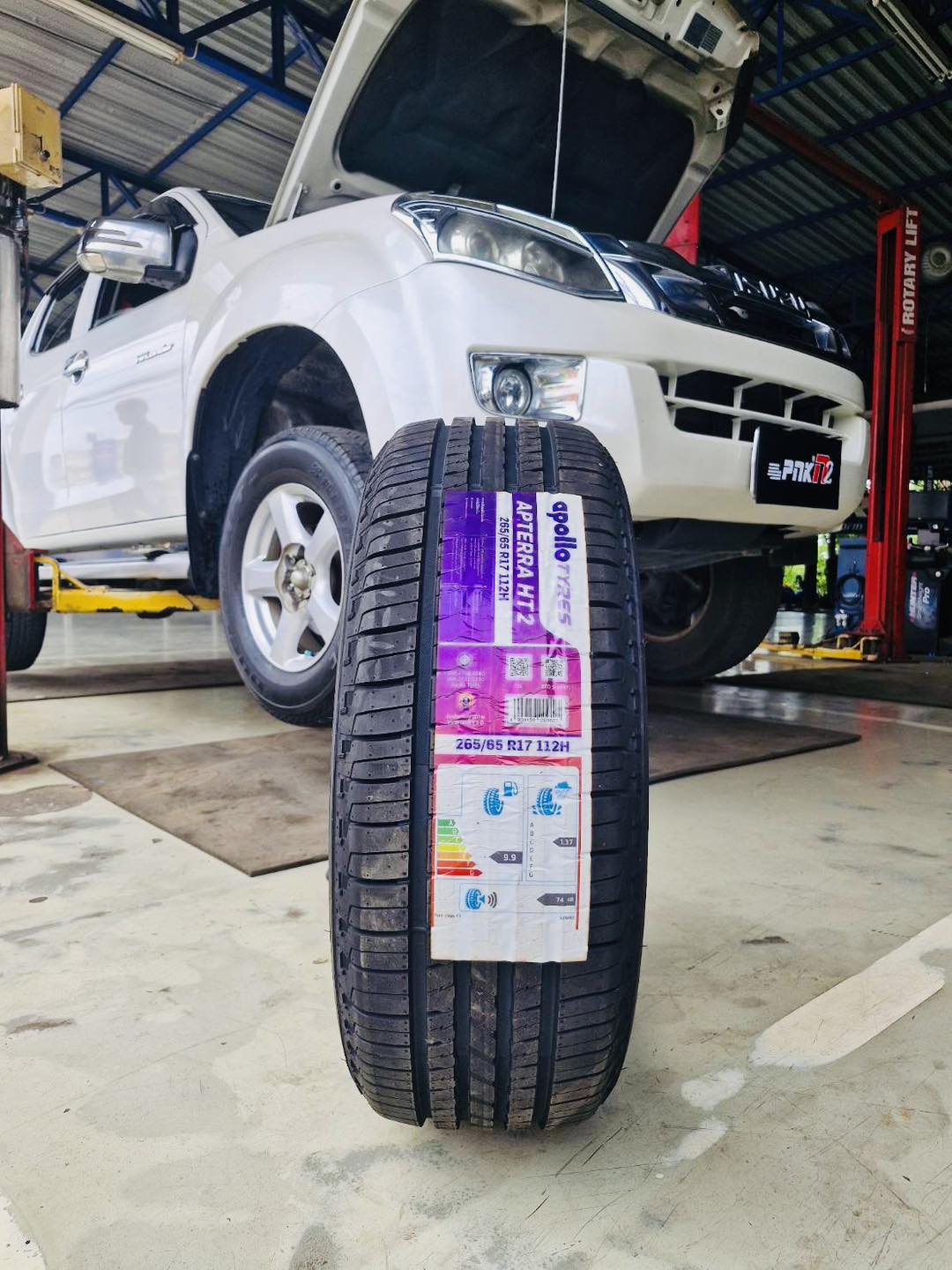 ยาง APOLLO HT2 265/65R17... - บุรีรัมย์พระนครหล่อดอก | Facebook