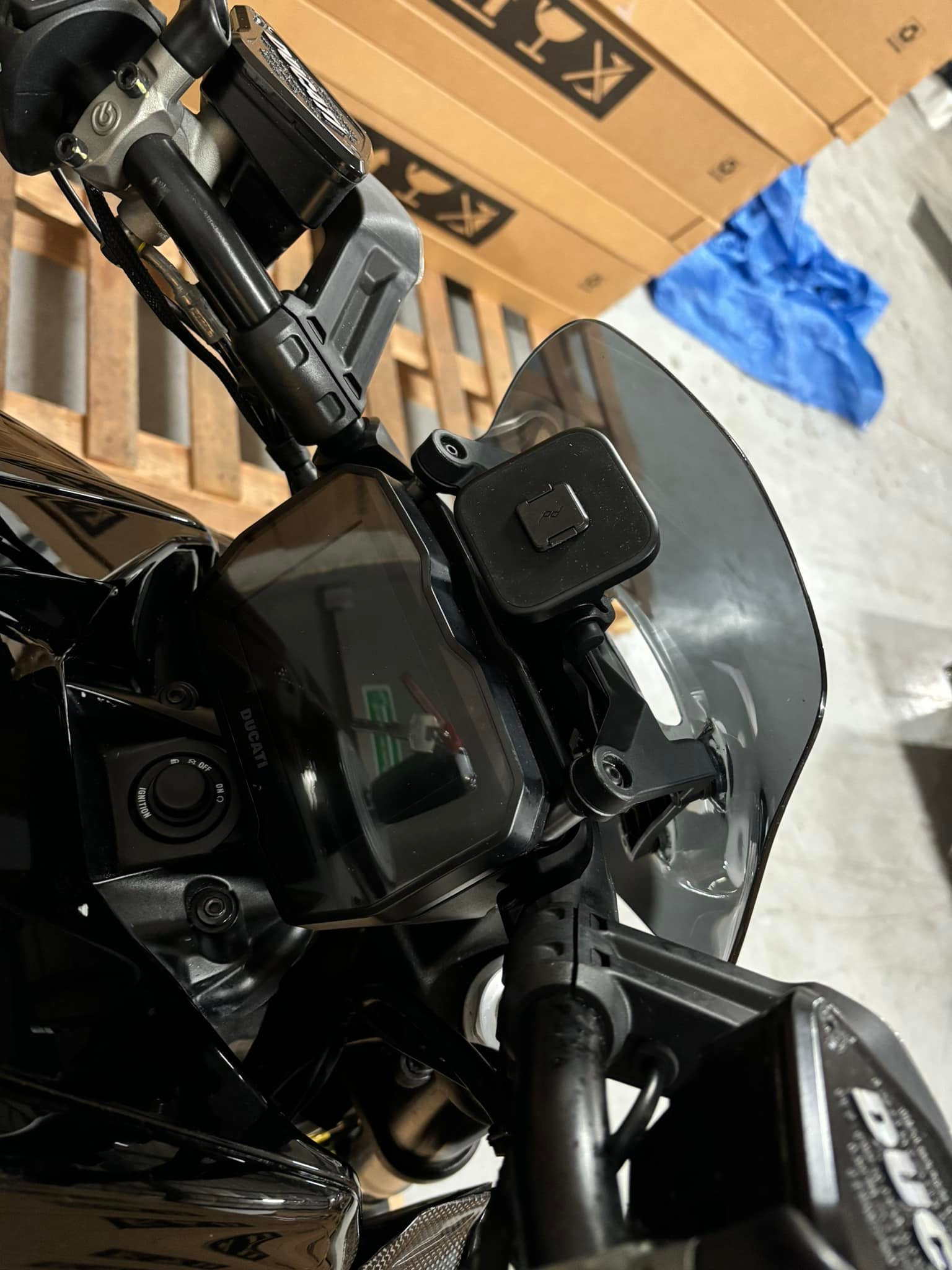 Ducati supersport スマホマウント Evotech EP Peak Design Compatible