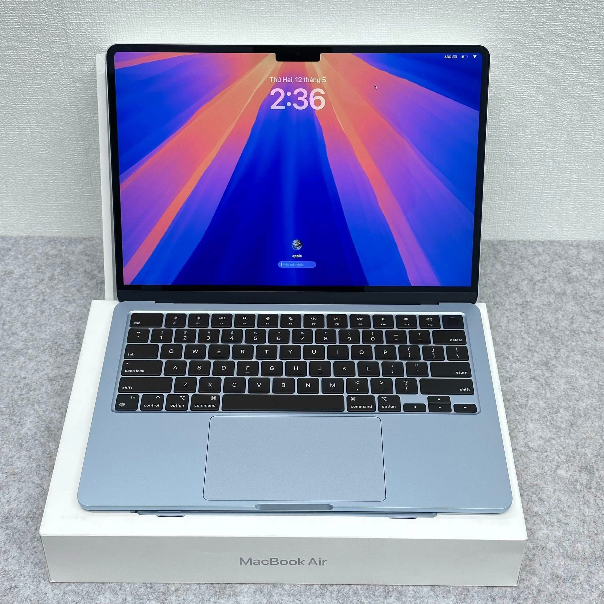 Brand new MacBook Air M4 256/16 ssd Sealed pack Price : 1420000 