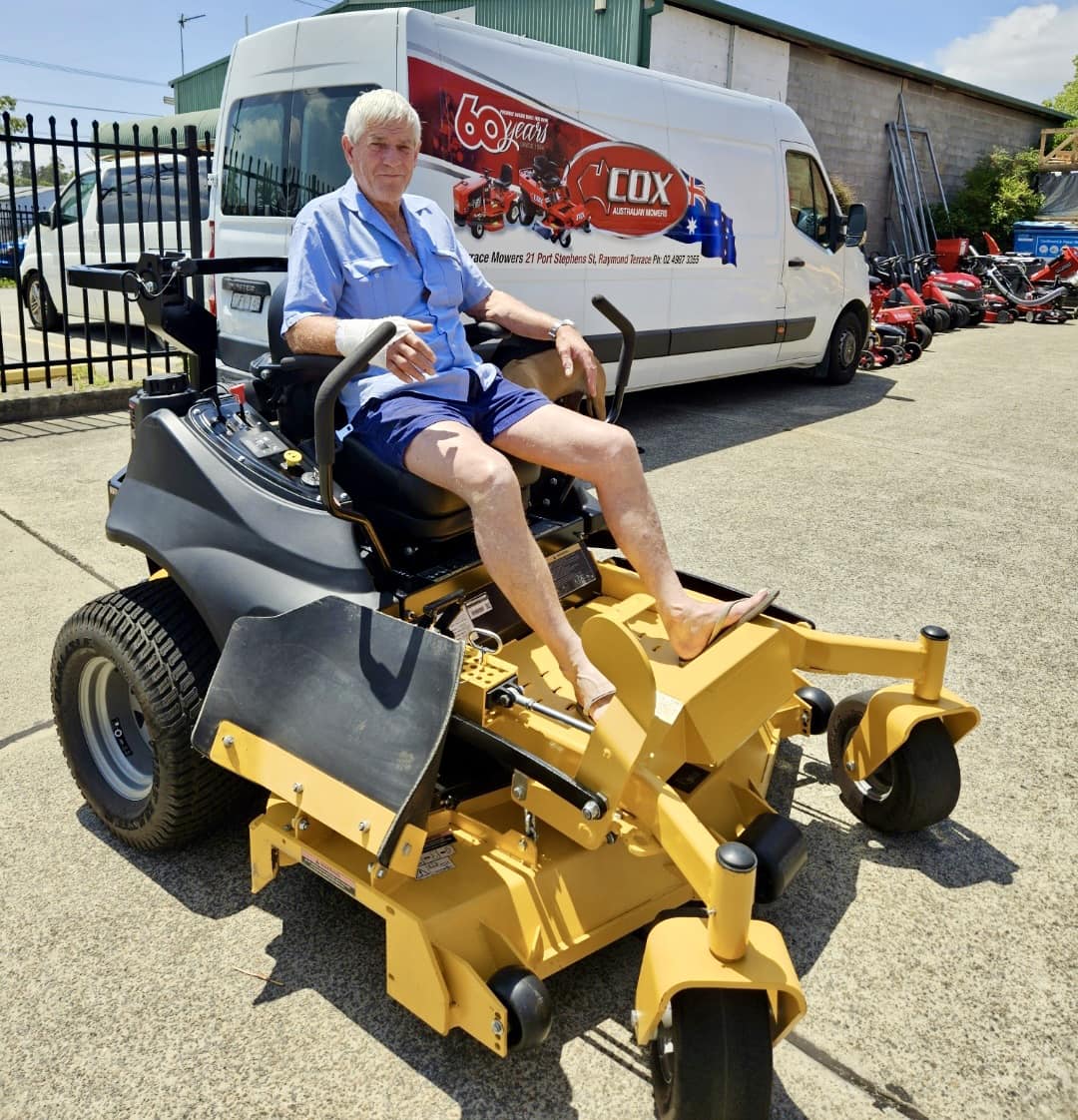 02: 　Lay Flat Cox's Turf One 54” rolling out today. Congrats on your new machine