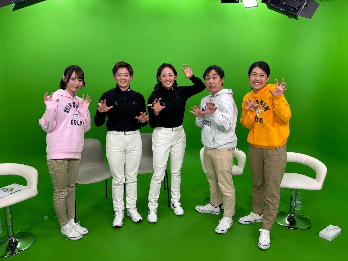 岩井明愛・岩井千怜 Akie&Chisato News Club