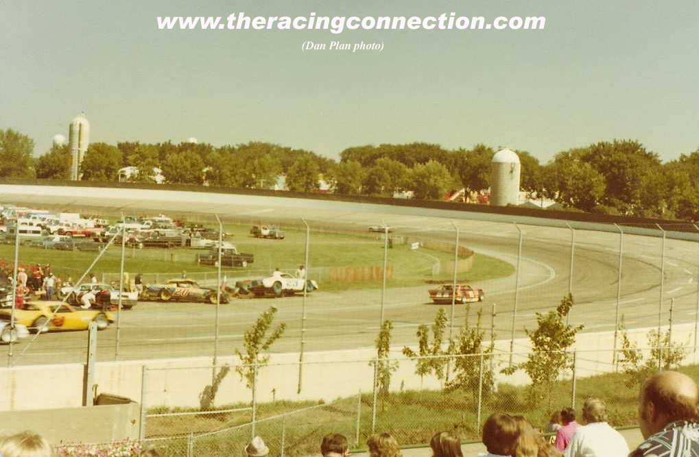 The Midwest Racing... - The Midwest Racing Connection