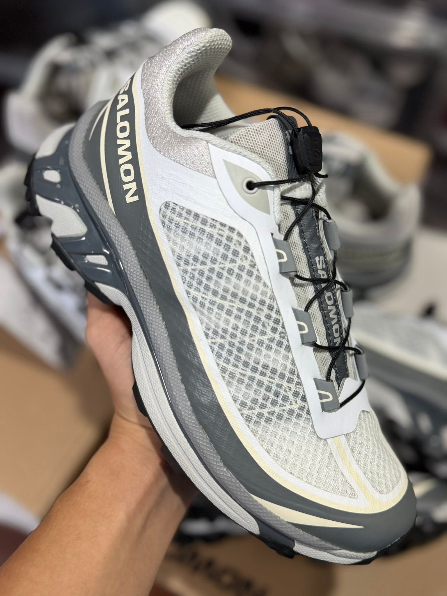 ? SALE.SALE - Salomon XT6 GTX White Silver ?? Avilable Sizes 