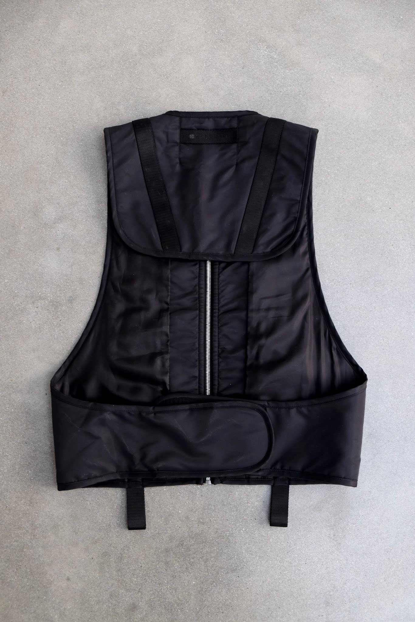 1017 ALYX 9SM Tactical Vest Black •SIZE : L •CONDITION : LIKE NEW 