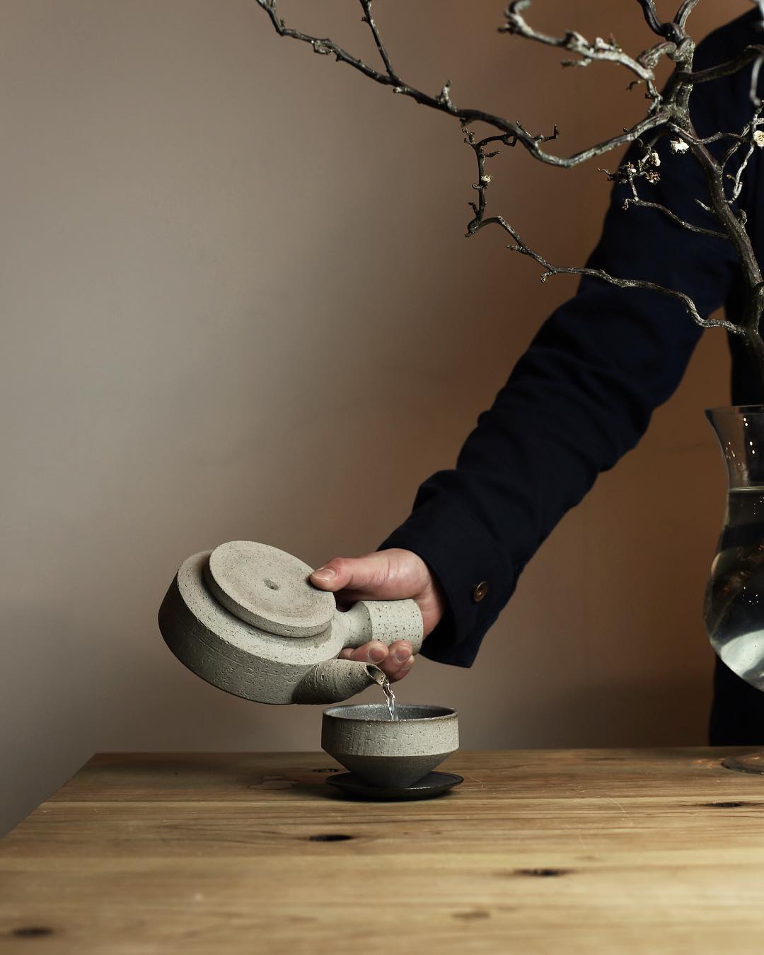 NODE - ”kyusu” . . 3RD CERAMICSの急須と湯呑み。 . デザインも質感も 