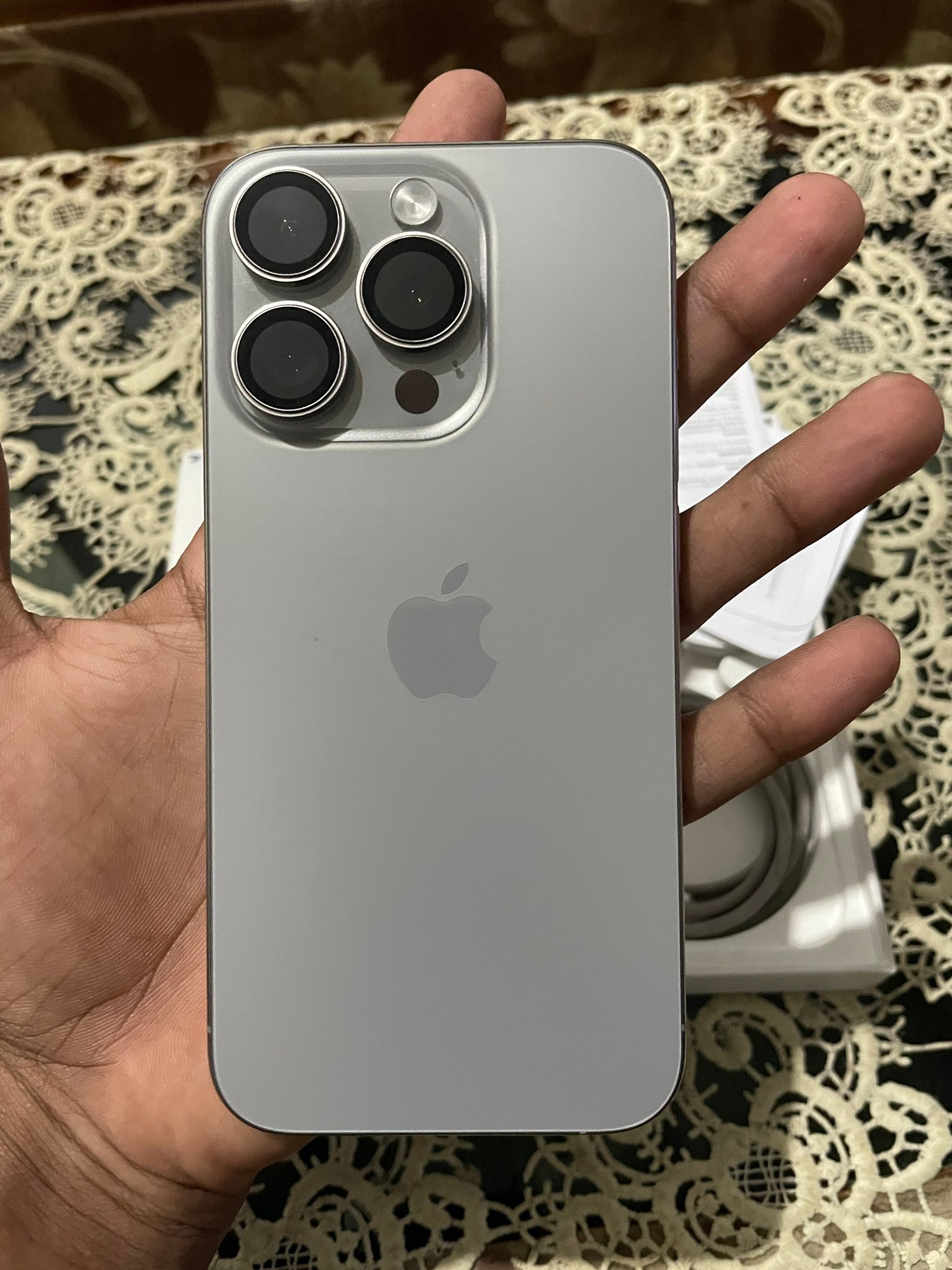Iphone 15 pro 256GB Natural titanium ( Unique colour ) 1 month 