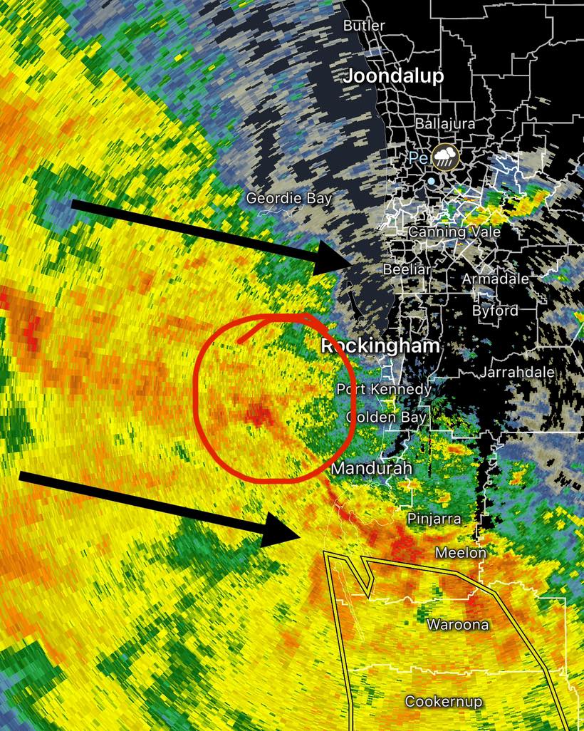 9:30pm Radar Update ; Not very often... - Perth Weather Live