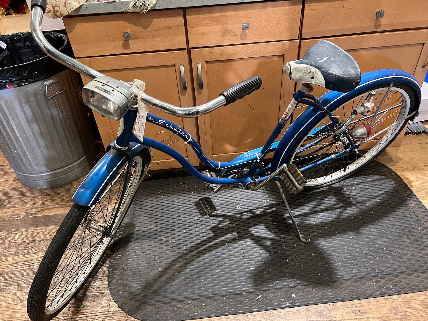 vintage ladies schwinn bicycle Bike 9 Hole Rear Rack Womans Girls Blue – Pocatello Market Vintage Ladies Schwinn Bicycle for