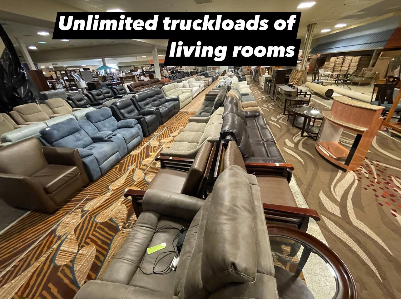 🎈2400 S... Home Decor & More Furniture Liquidation Store