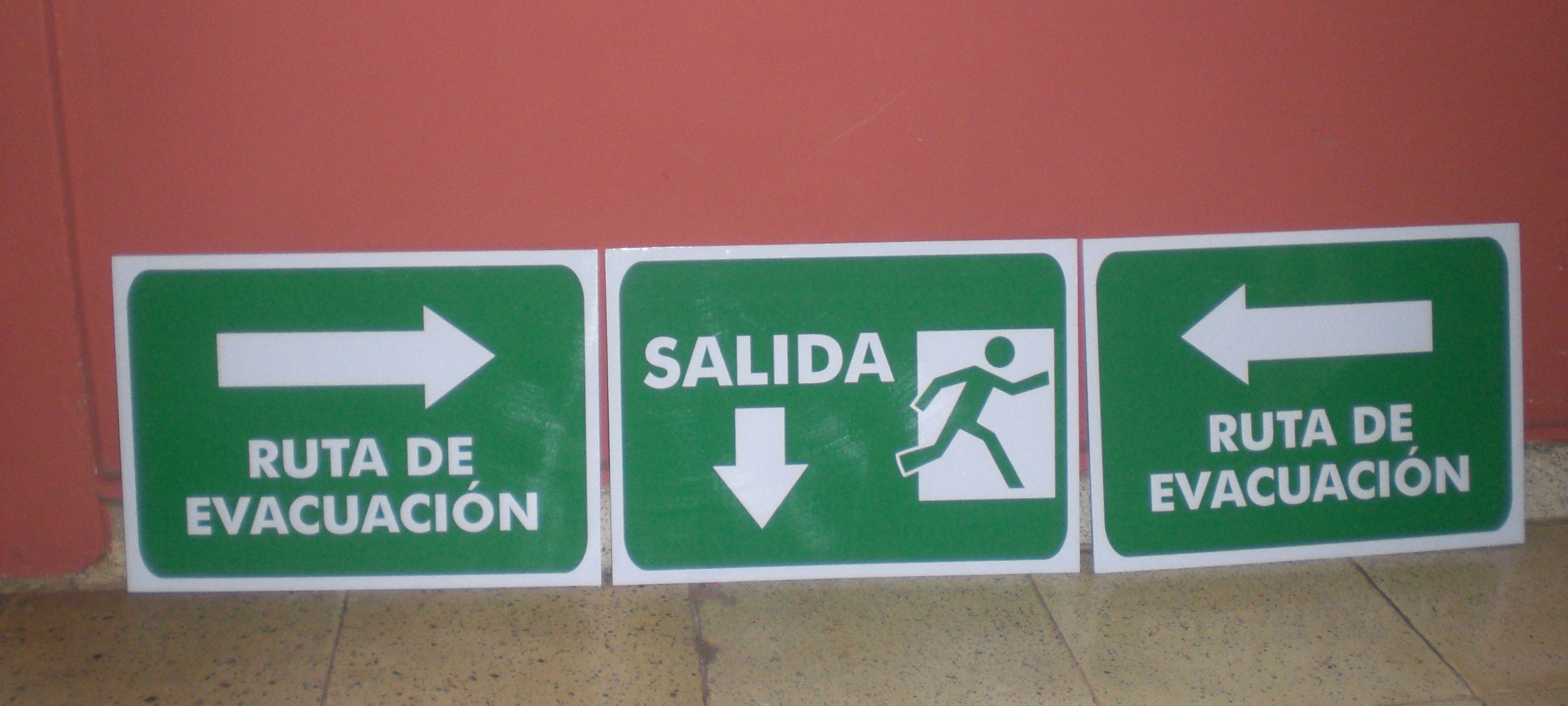 Rótulos de salida y ruta de... - Rótulos Comerciales FG | Facebook