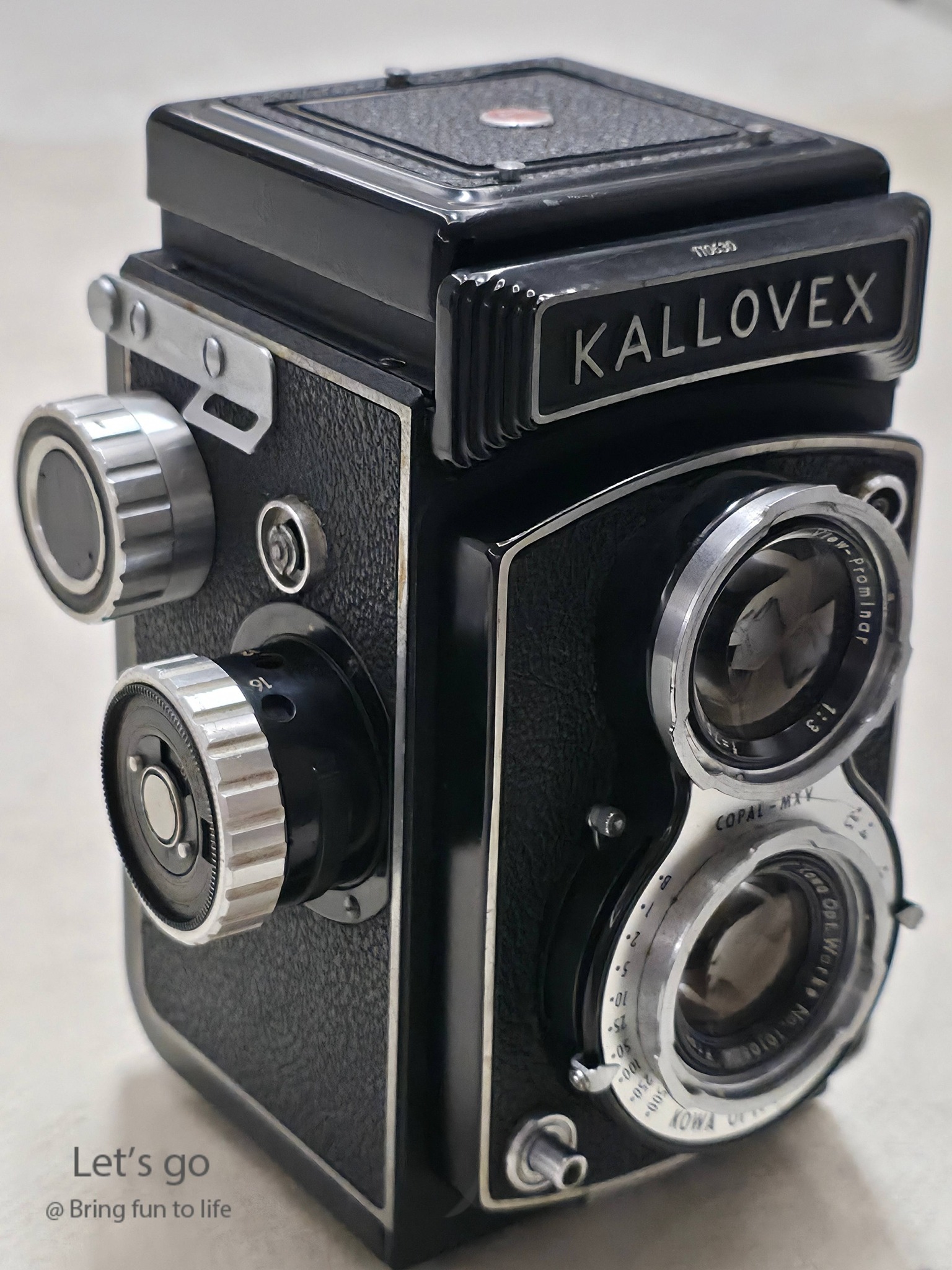 Rare 1958 Kallovex TLR camera