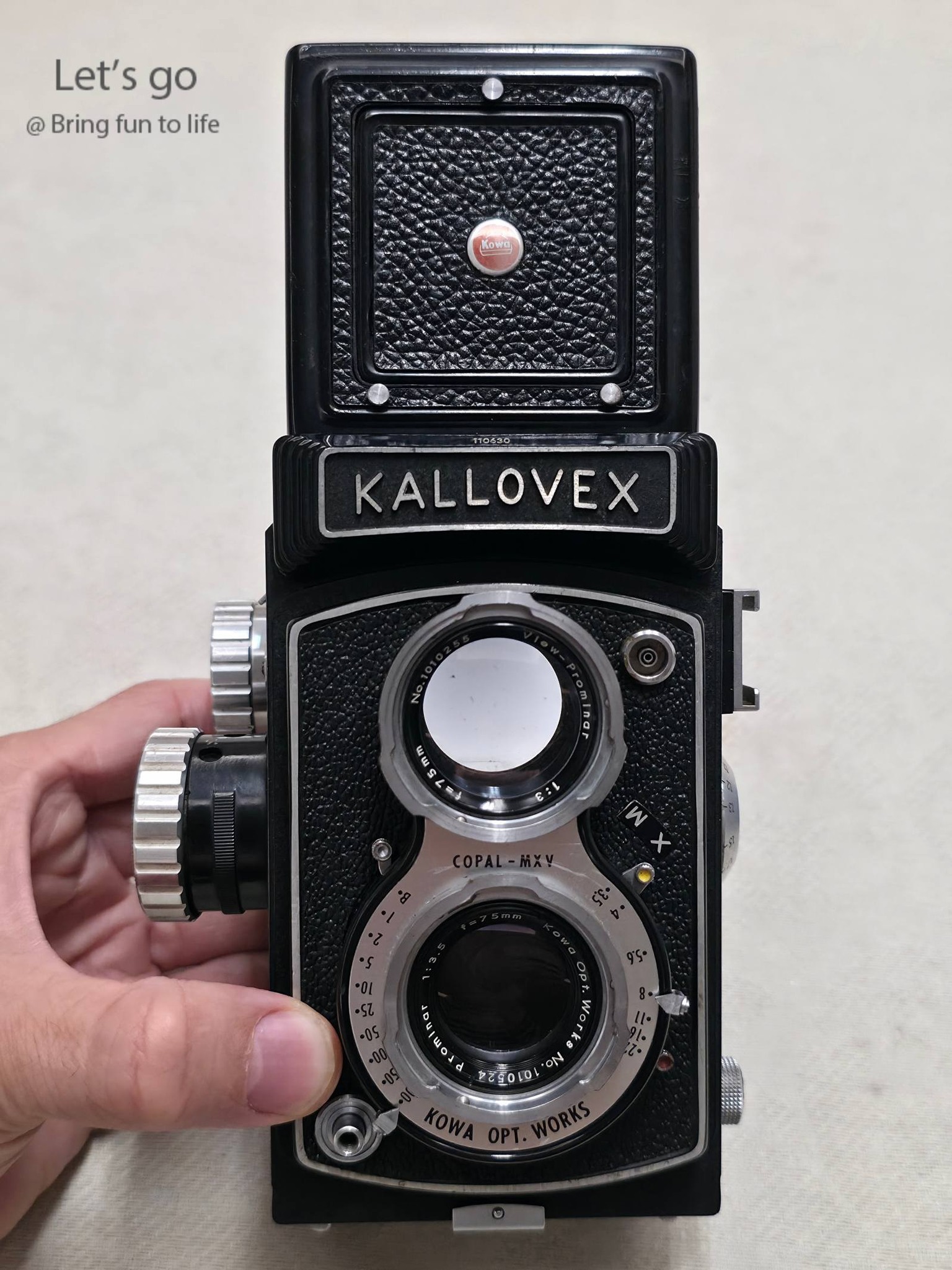 Rare 1958 Kallovex TLR camera