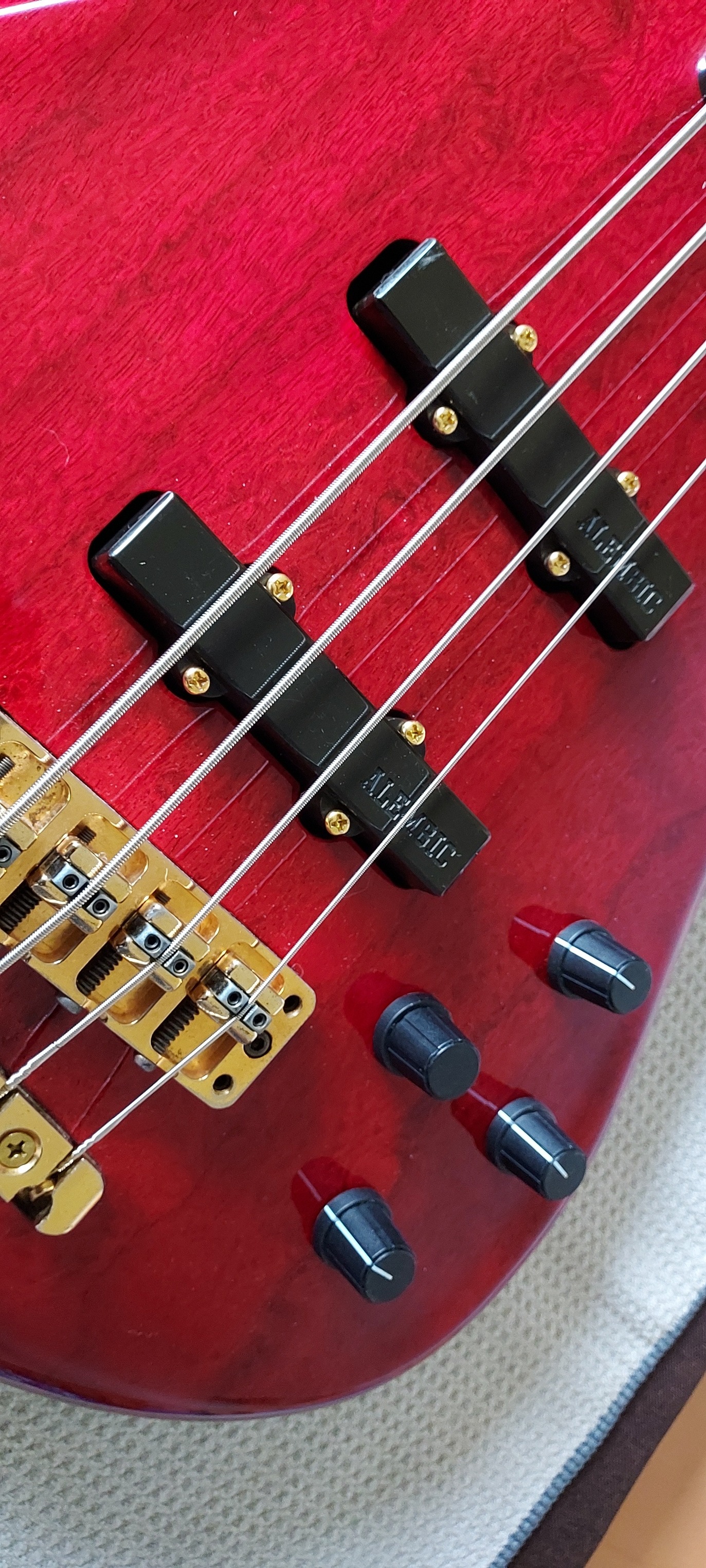 Alembic pickups and pre in my 87 Stage 2! 🔥