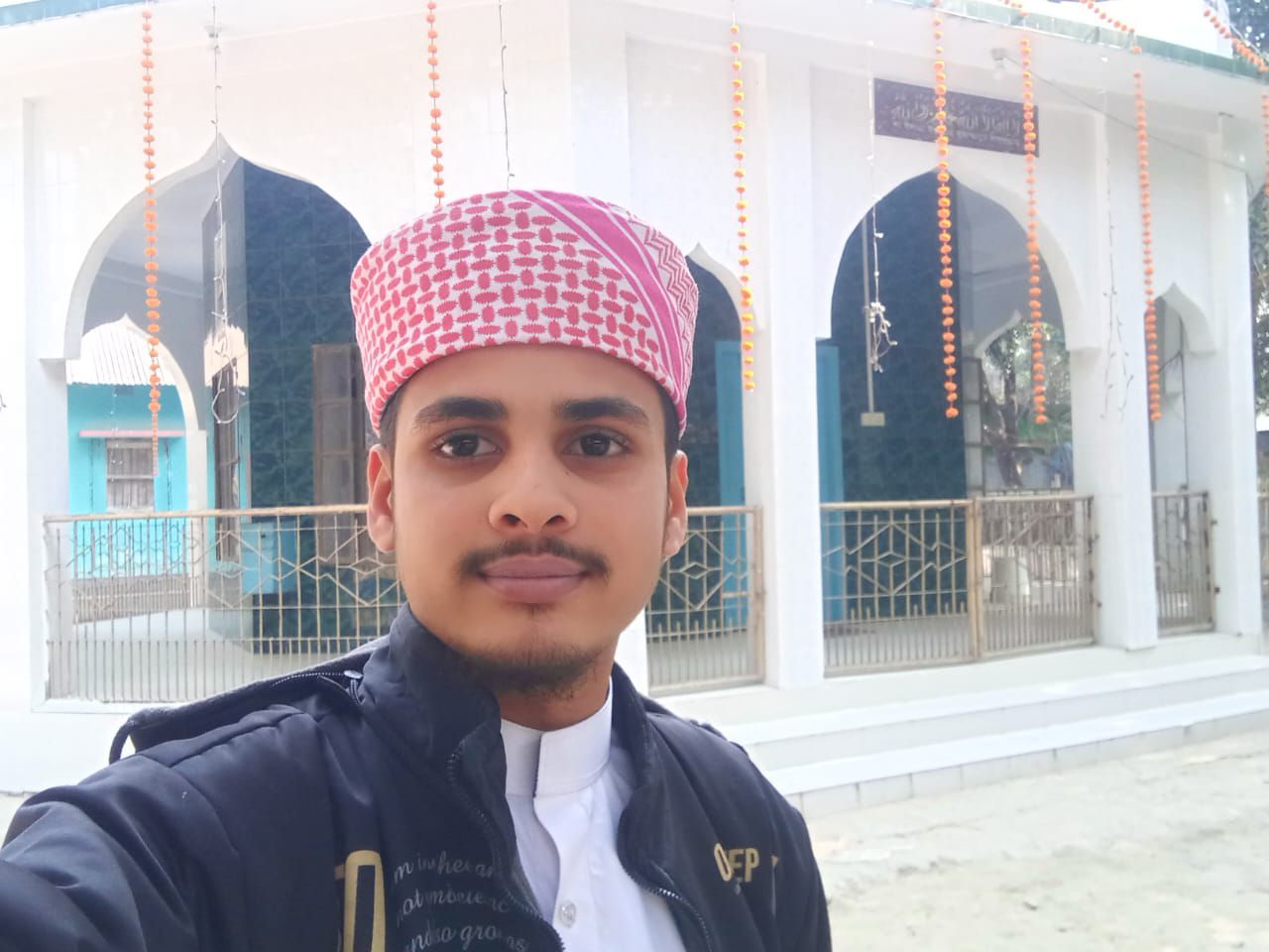 মাজার দর্শন