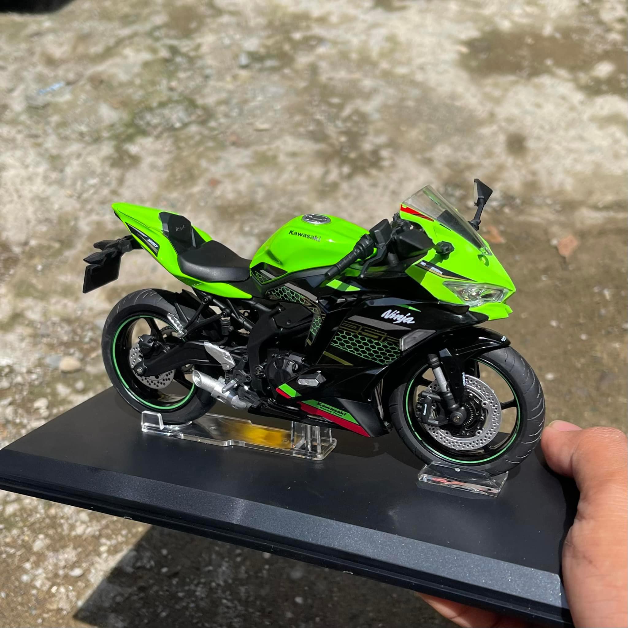 KAWASAKI NINJA ZX25R ⚡️NOW AVAILABLE FOR PRE ORDER⚡️ ✔️Scale