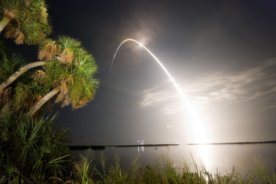 Rainbow causes delay at space launch
