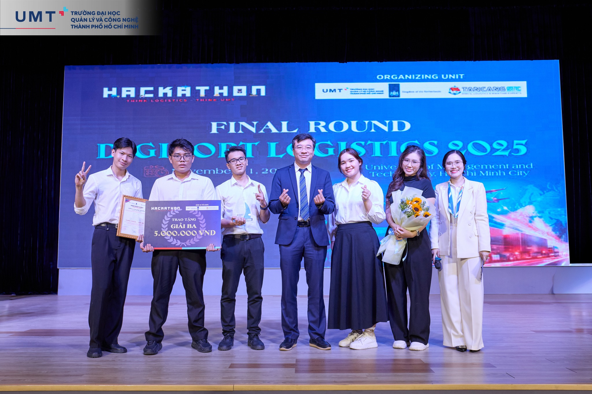 UMT -... - UMT - Trường Đại học Quản lý và Công nghệ TP.HCM