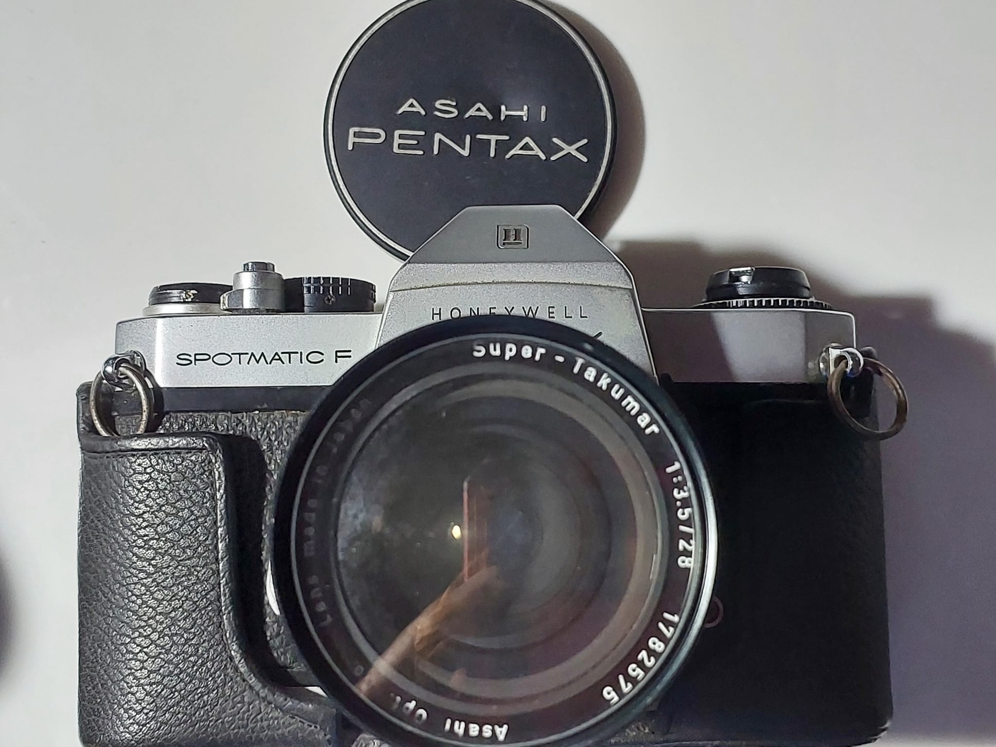 Pentax Spotmatic F SMC Takumar 28mm 3.5 Rollei RPX 100