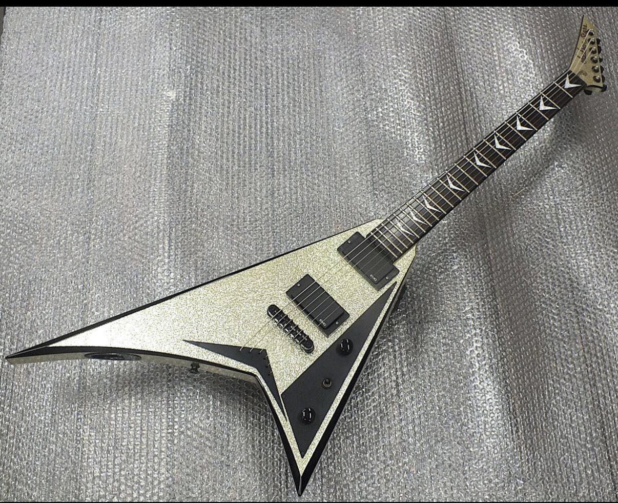 A rare find Jackson Stars RR-j2sp Japan. It has j50bc pickup and