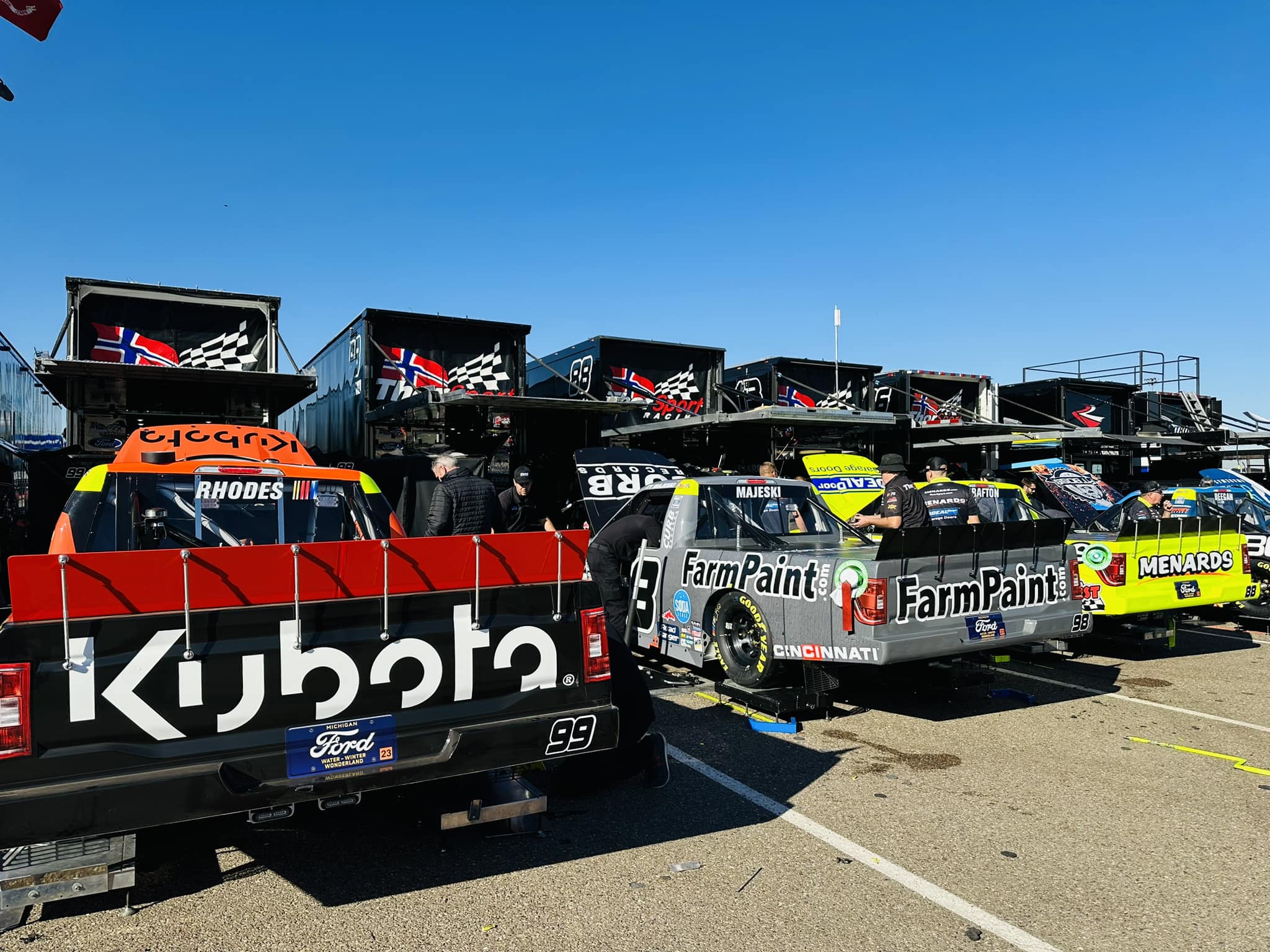 ThorSport - Happy race day from Phoenix Raceway! 6:00 p.m. ET ...