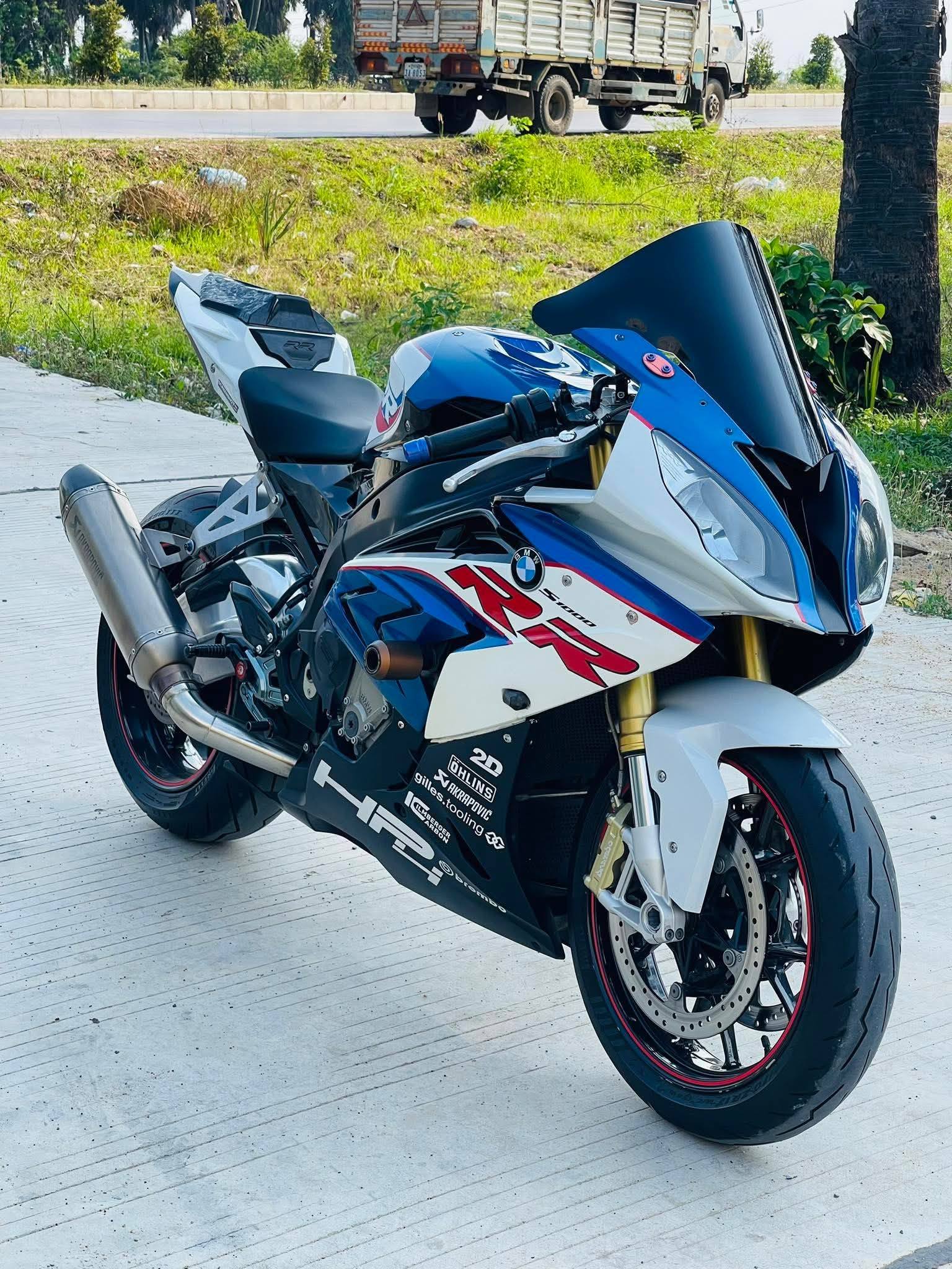 Bmw s1000rr information