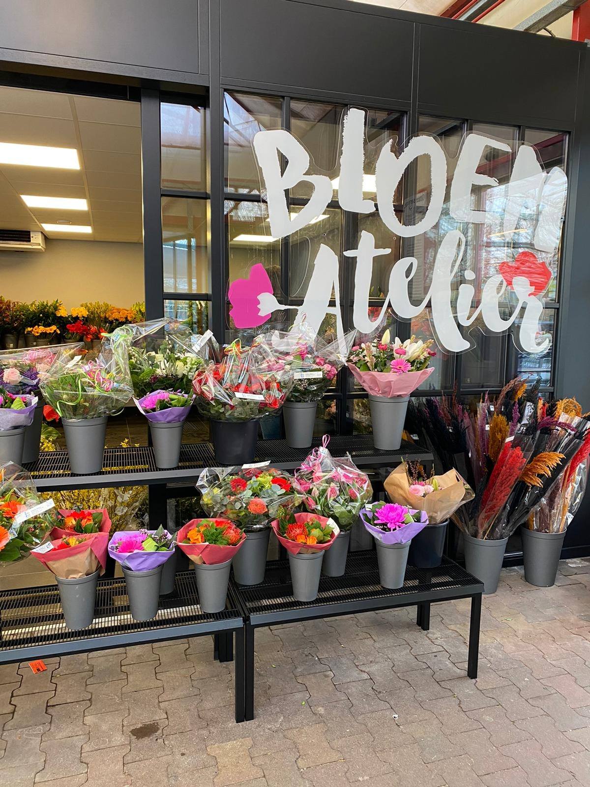 BloemAtelier 🌷🌷 Trots zijn we op ons... - Intratuin Almere | Facebook