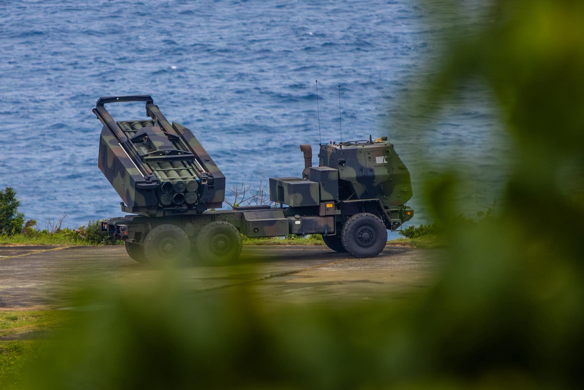 IDF - 本次軍售同捆包也增購82套M142 HIMARS，目前陸軍已有29套，是目前對美軍購少數交付進度提前的武器系統。 搭配 420枚 ...