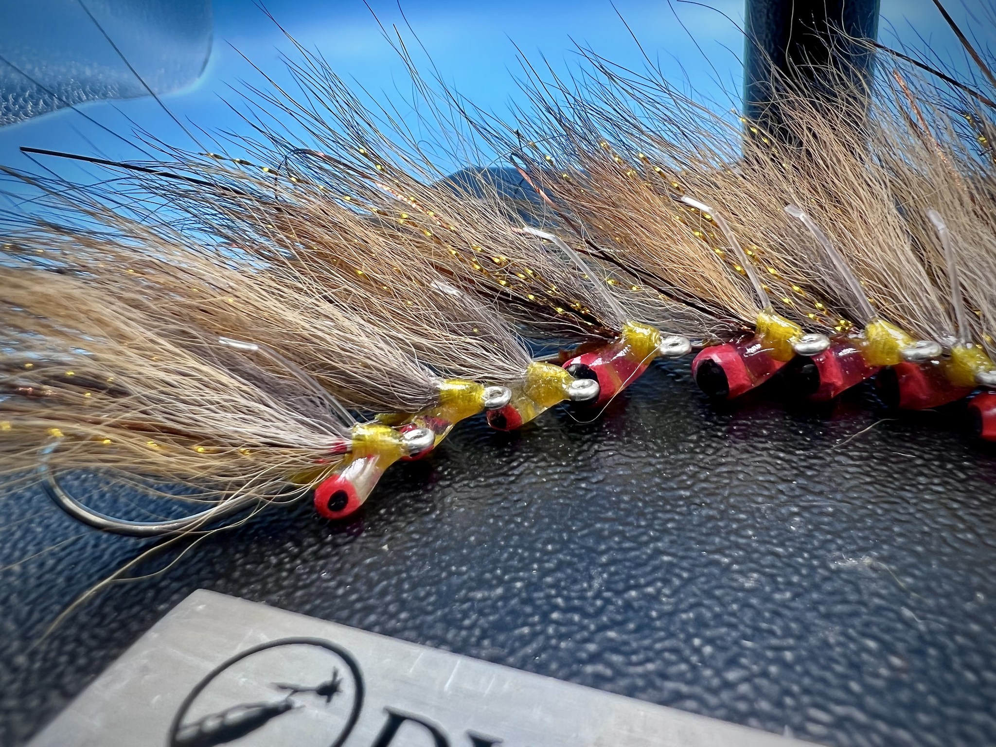 How to tie the clouser minnow in 4 easy steps