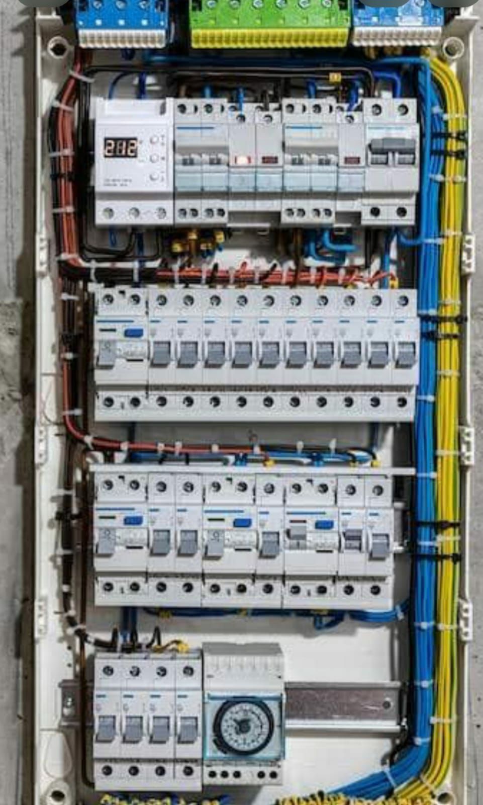 ELECTRICAL Engineer USA CoMMuNiTy | This image shows a well-organized ...