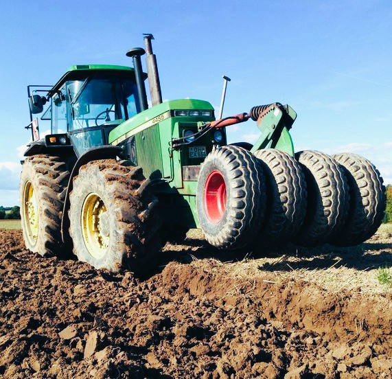 Reals - The John Deere 4455, introduced in 1989, is a powerful 141 ...