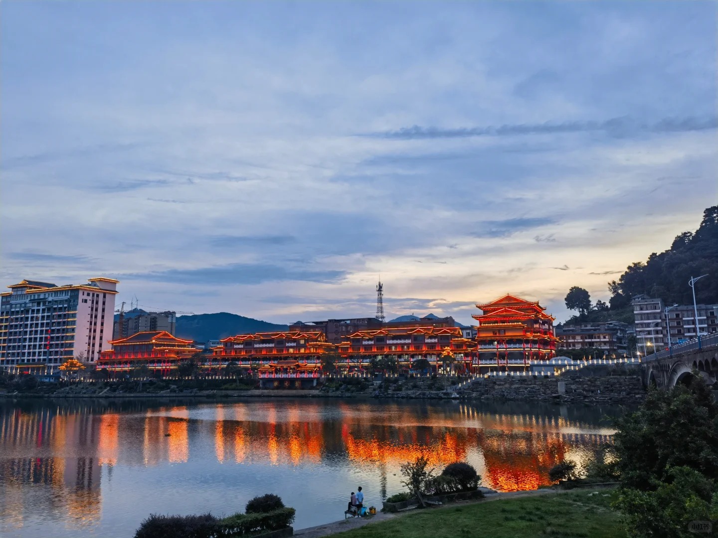 Go Guilin - Lights up the night in Guilin’s Yongfu! The... | Facebook