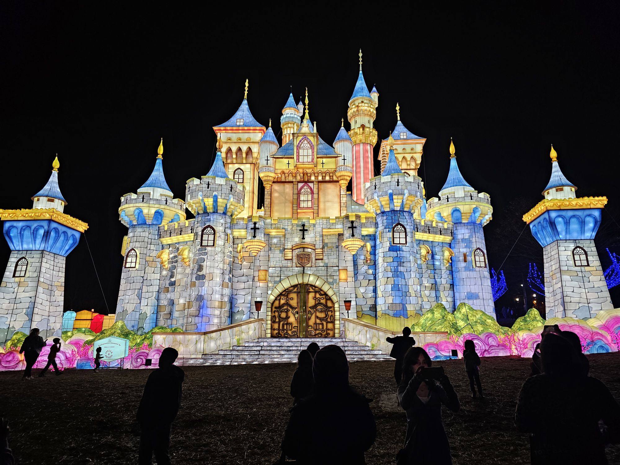 The Zoolumination. A large, illuminated lantern display located at