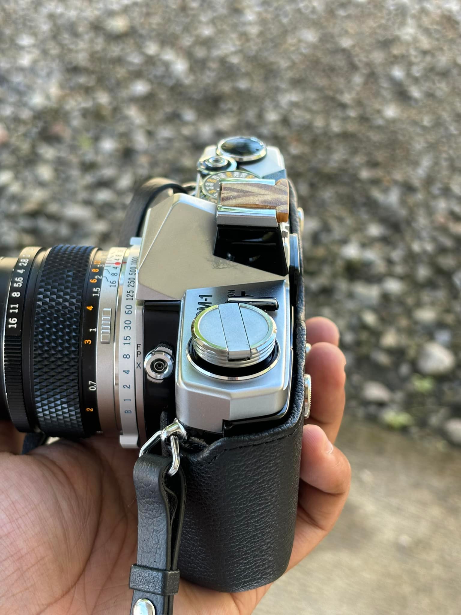 Olympus OM-1 with Zuiko 50mm lens review