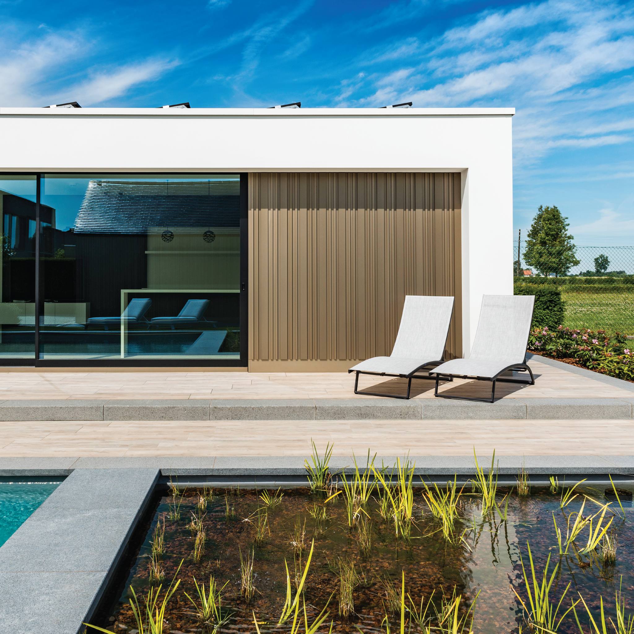 Renson - Transform your pool house with Linarte wall...