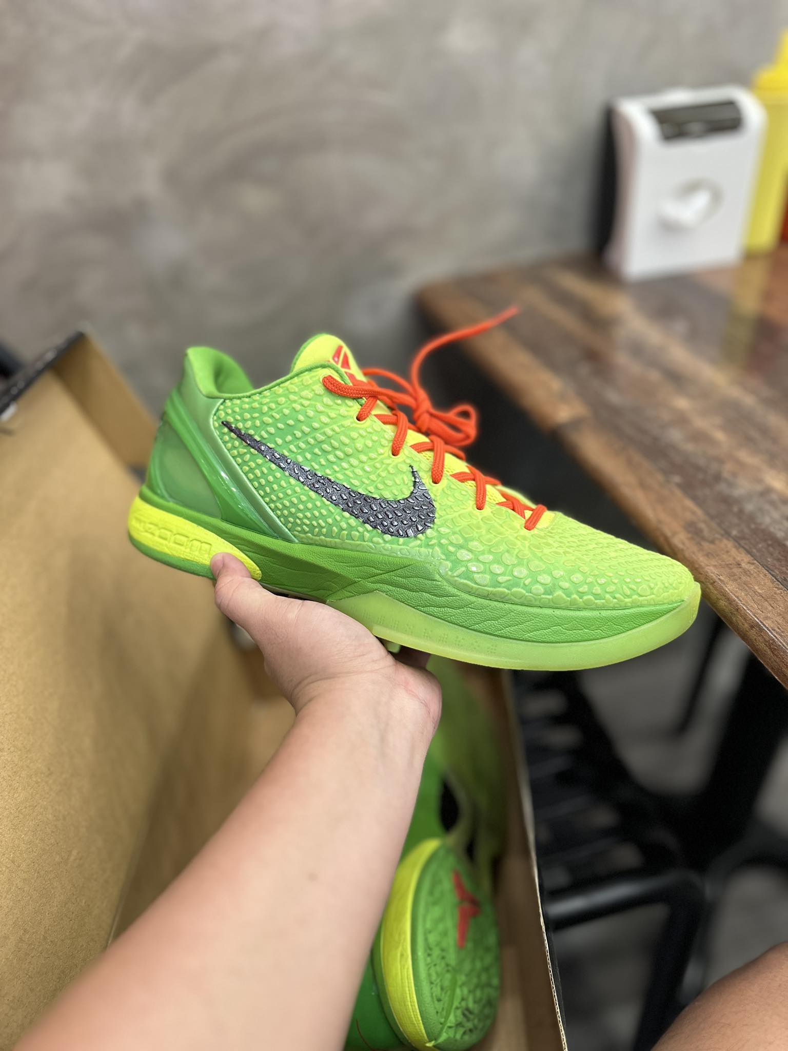 🚨BUYING RUSH/STEAL PAIRS🚨 J1 Low Travis Scotts Kobe 4 / 5 / 6