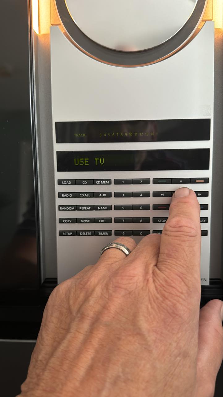 Beosound 3200 volume adjustment issue with Beo 4 remotes