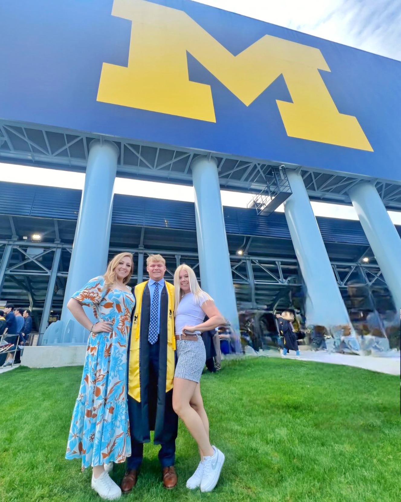 Allie - Heckuva weekend celebrating my baby brother’s graduation 🥹 # ...