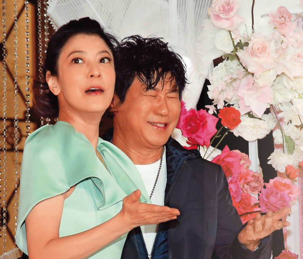 MZ+ 當期雜誌 - 胡瓜夫妻貌合神離 丁柔安瀕崩潰入佛門-鏡週刊《娛樂》376期... | Facebook