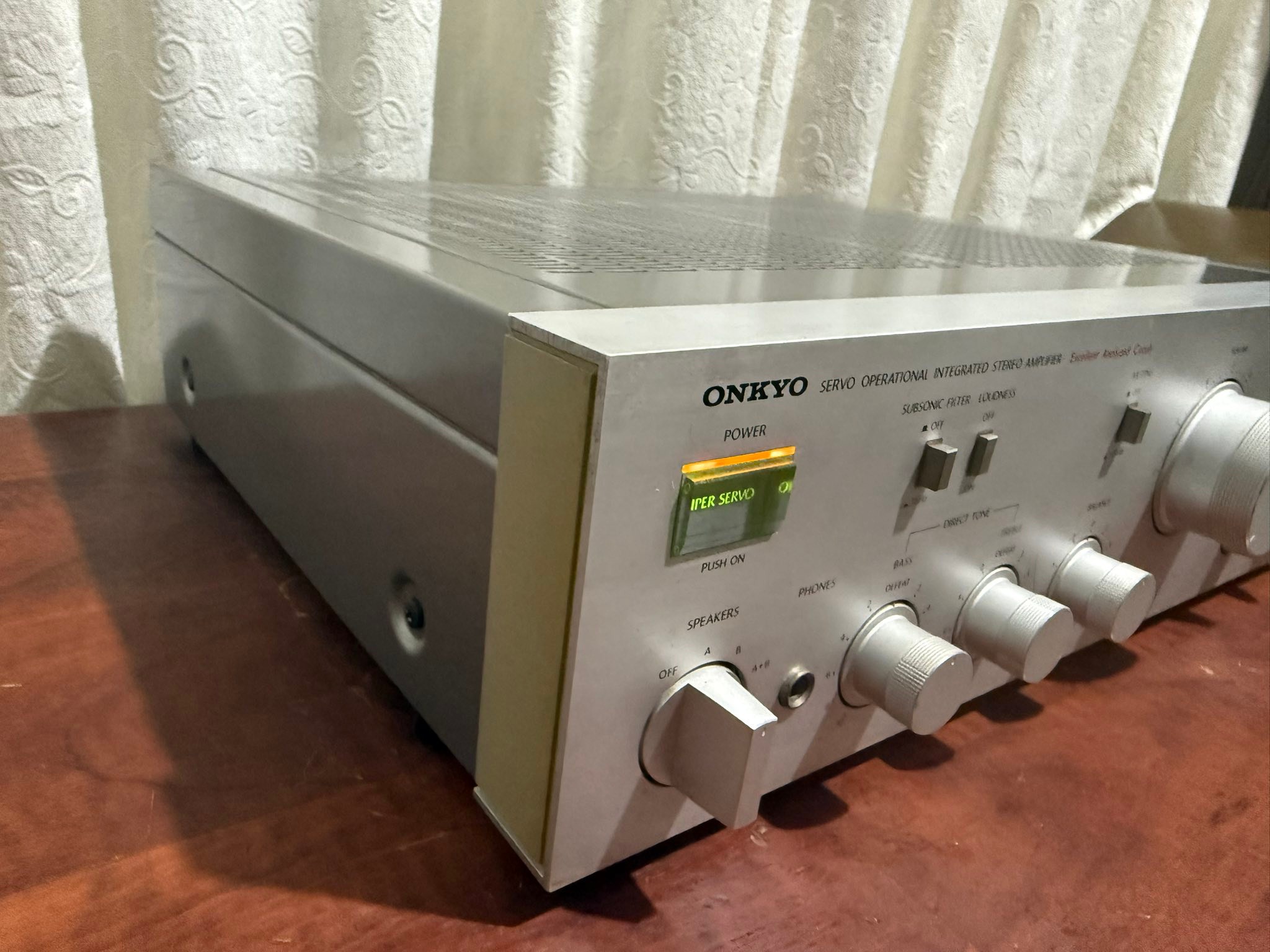 SOLD) Onkyo Integra A-815GTR Stereo Amplifier **very good working