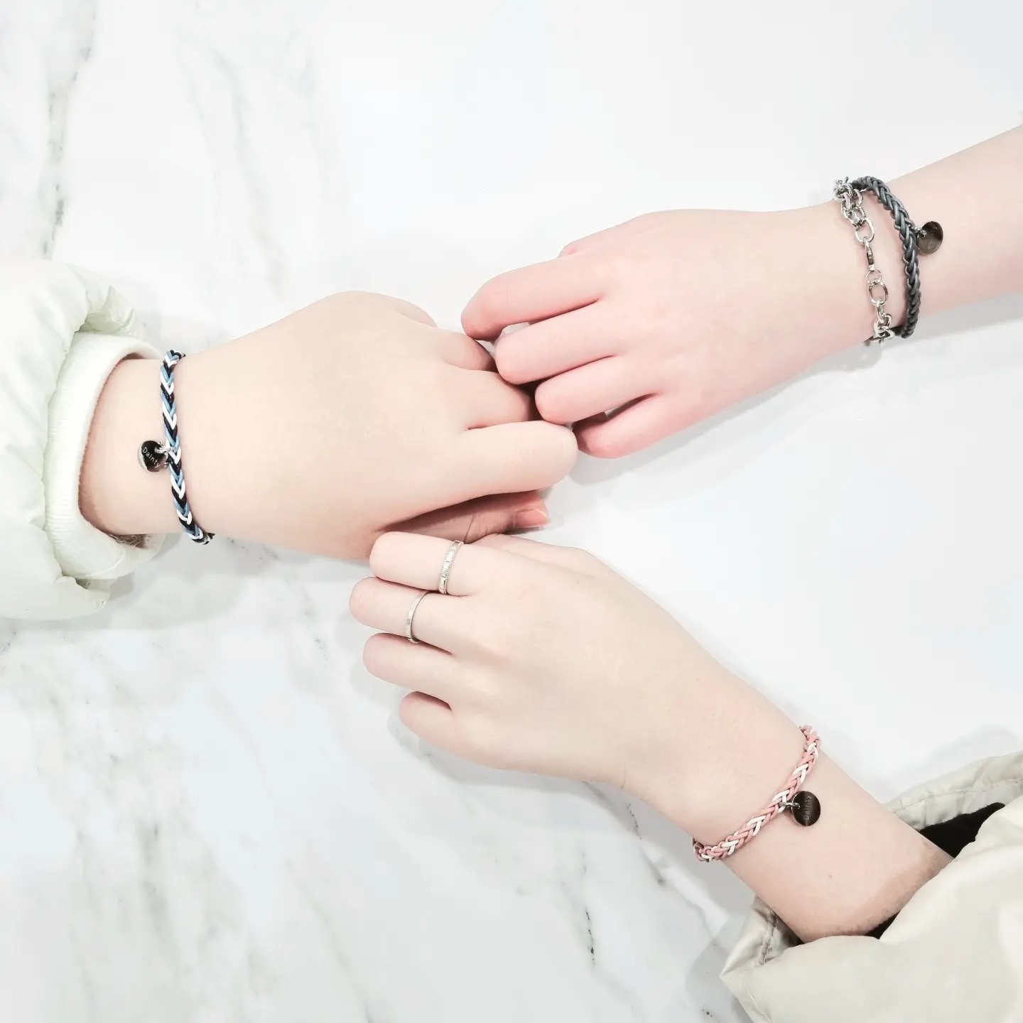 노트수스튜디오 - 소중한 친구들과 👭 #우정팔찌만들기 ️ 한 가지 & 세 가지 칼라로 퀄리티 높은...