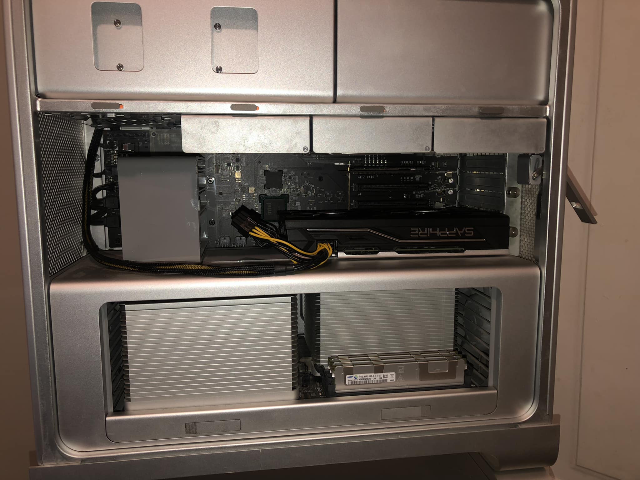 Upgraded 2009 Mac Pro with 12-core Xeon X5690 and AMD RX580