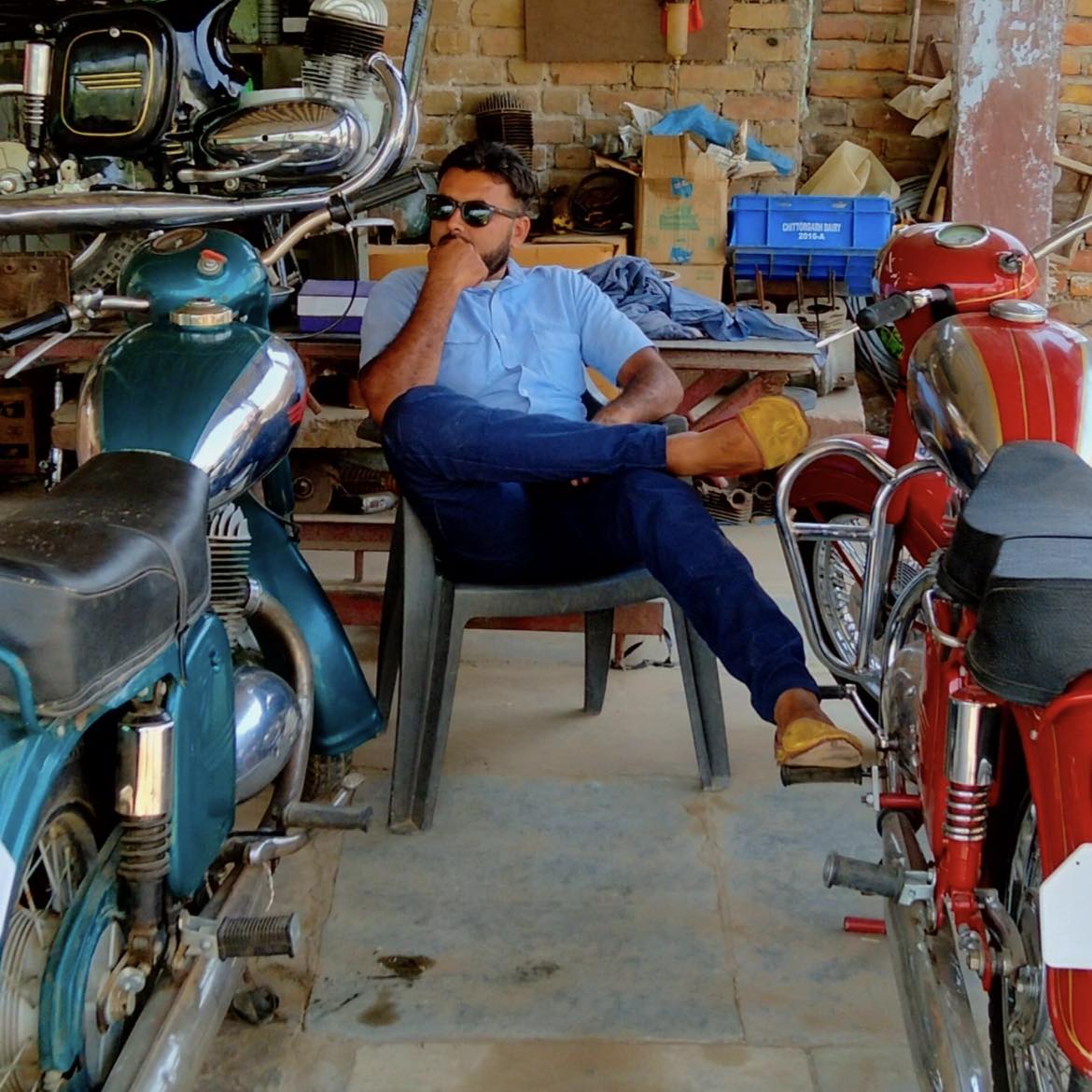 Can Someone Identify This Engine It's... - Rauf Khan Afridi | Facebook